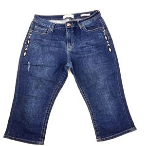 VGS Women's Blue Capri Embroidered Jeans Size 16